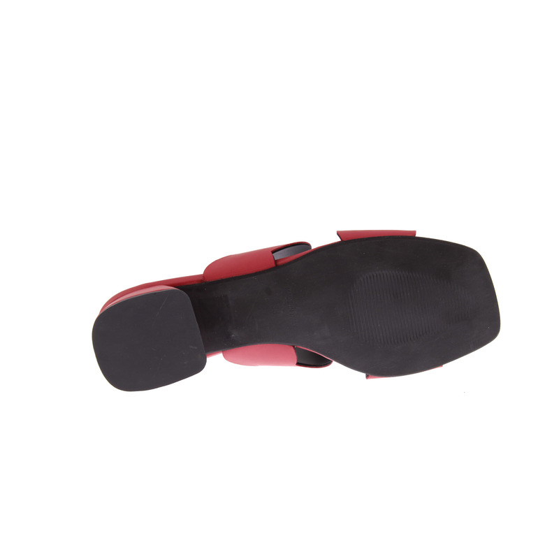 The Flow sandals red 5