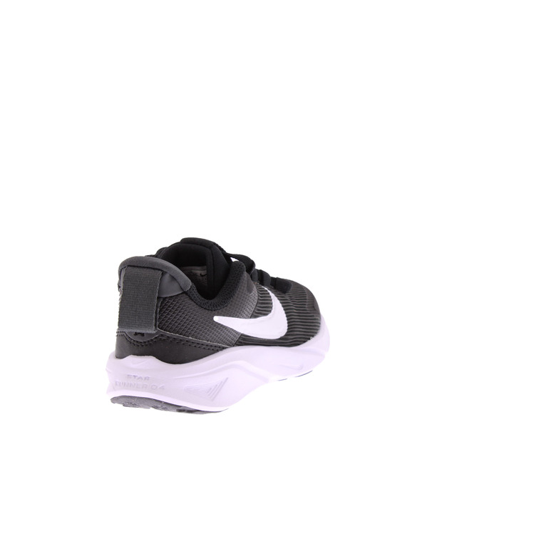 Nike sneakers schwarz 4