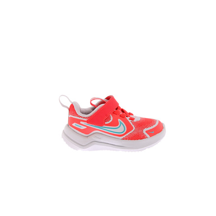 Nike sneakers rot