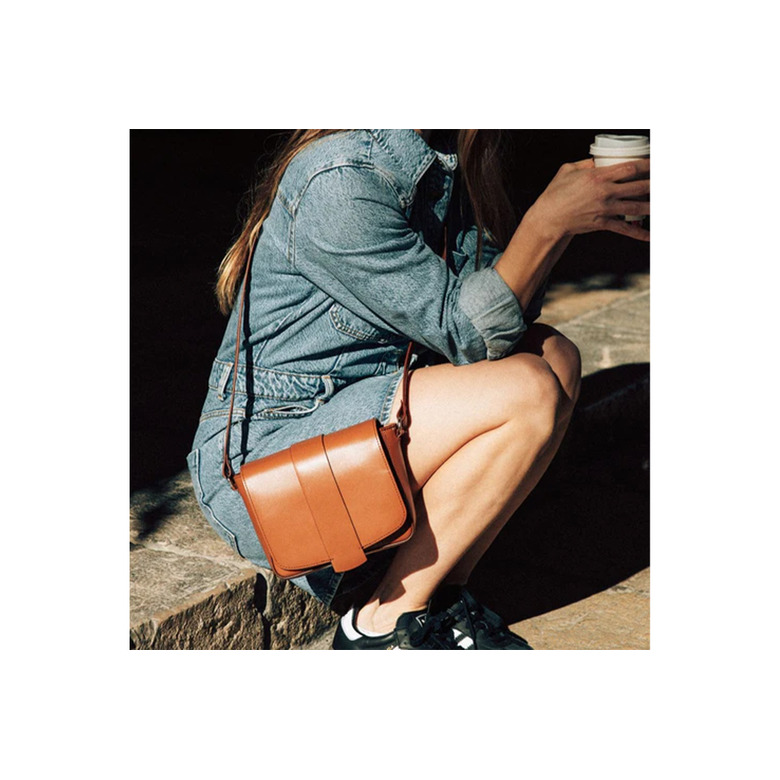 Ann Kurz crossbody bruin 2