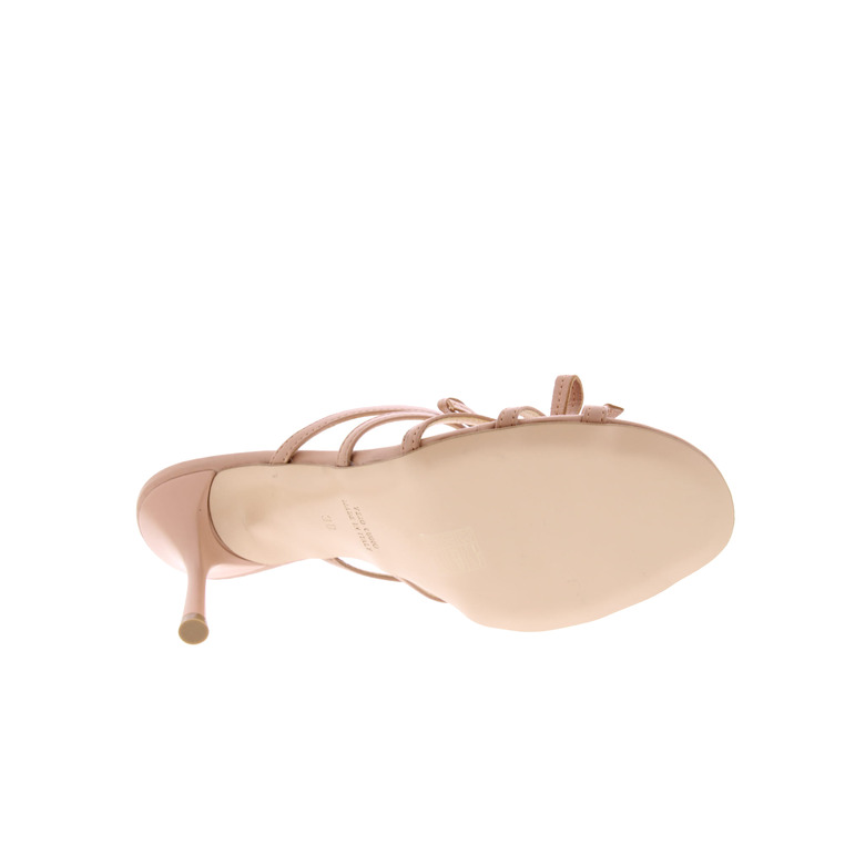 Bianca Di sandalen nude 5