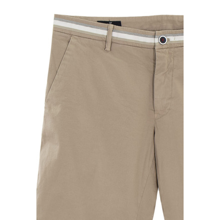 Mason's short lightbrown