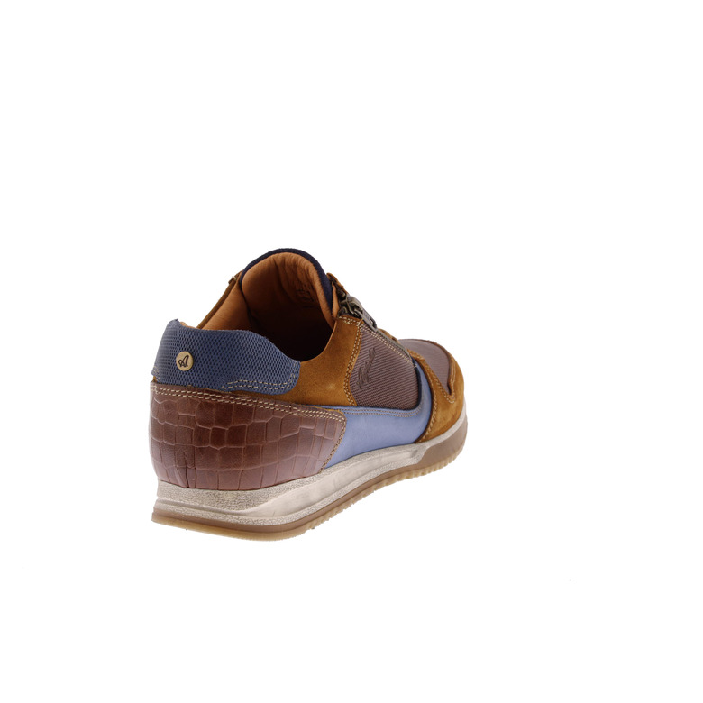 Australian sneakers brown 4