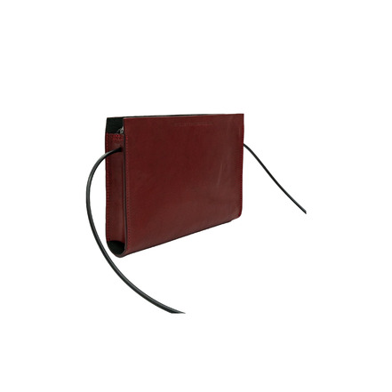 Evelien Vanhooydonck sac bandoulière rouge