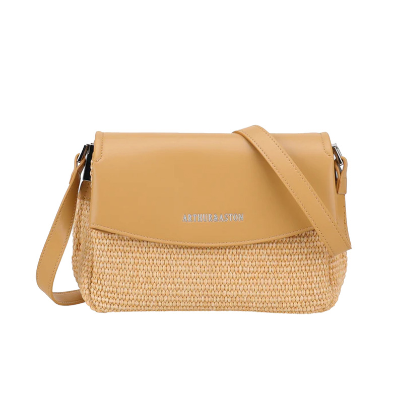 Arthur & Aston crossbody lightbrown 1