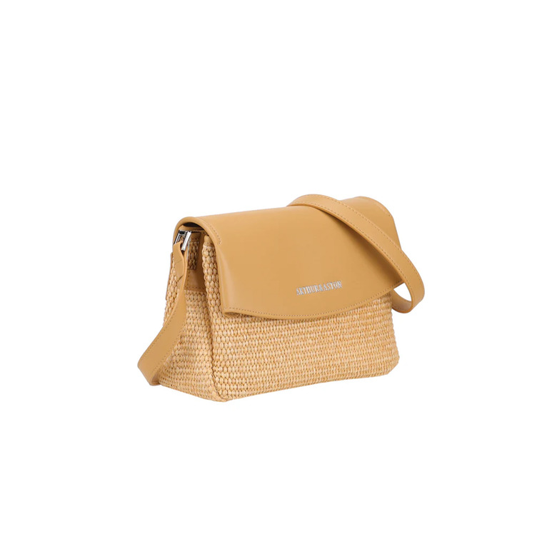 Arthur & Aston crossbody lightbrown 2