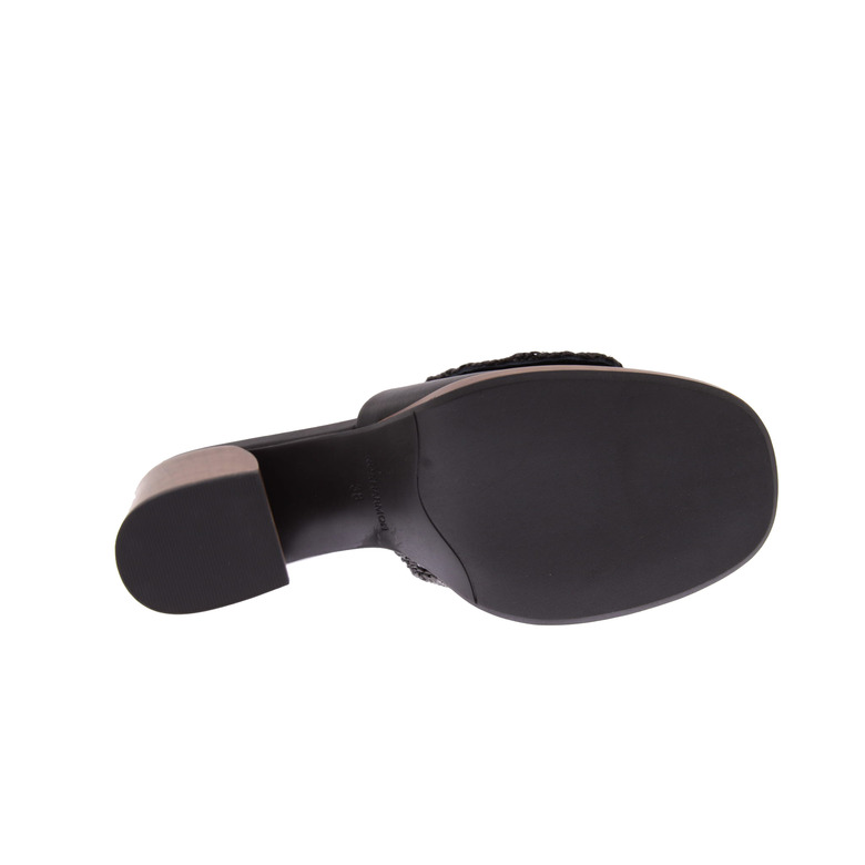 Noa Harmon tongs noir 5