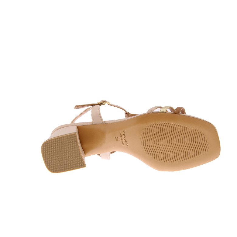 L' Amour sandalen nude 5