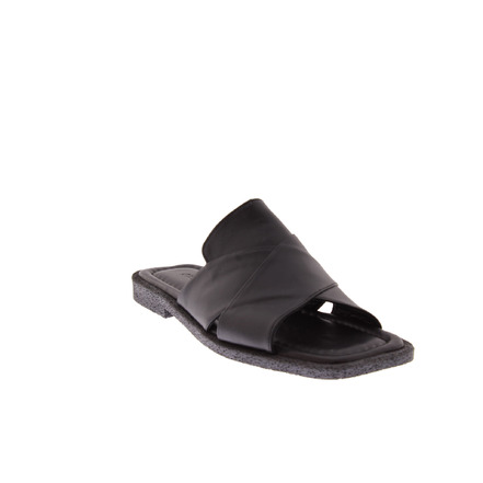 All Black thong slippers black