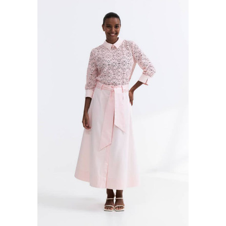 Her rok roze