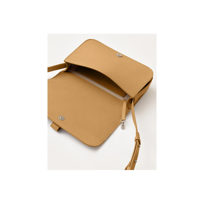 Lies Mertens crossbody yellow 4