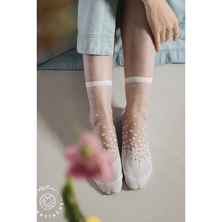 Atelier St Eustache socken weiss