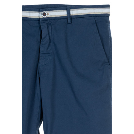 Mason's short blue