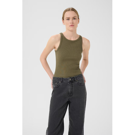 Gestuz top green