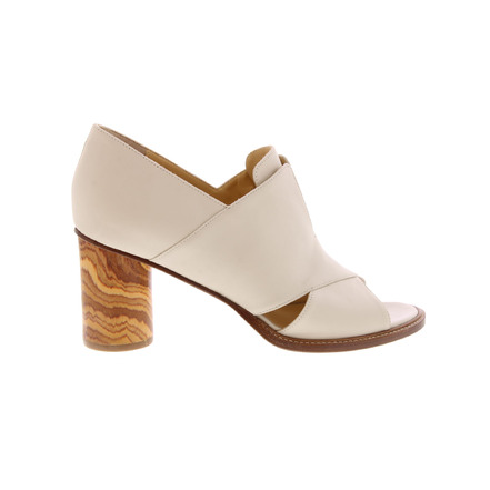 Atelier Content sandals ecru