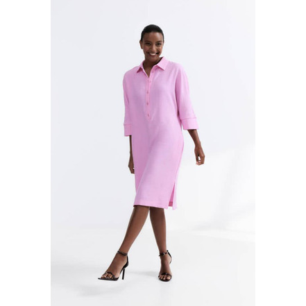 Her jurk roze