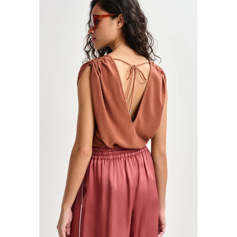 Essentiel t-shirts brown 2