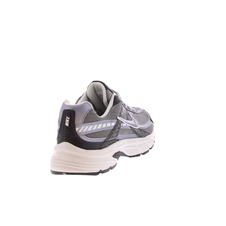 Nike sneakers grijs 4
