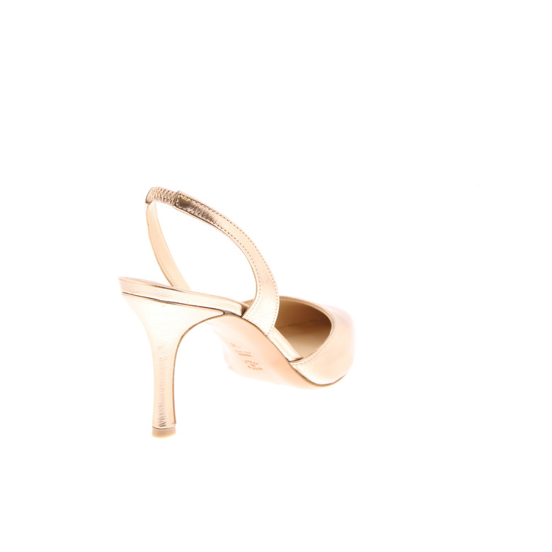 Enzo Di Martino pumps or 4