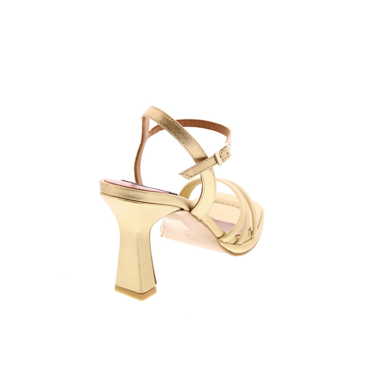 Angel Alarcon sandalen goud 4