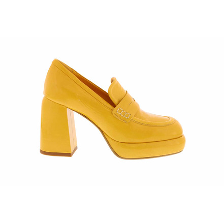 Curiosite mocassins geel