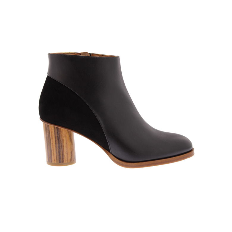 Atelier Content ankle boots black