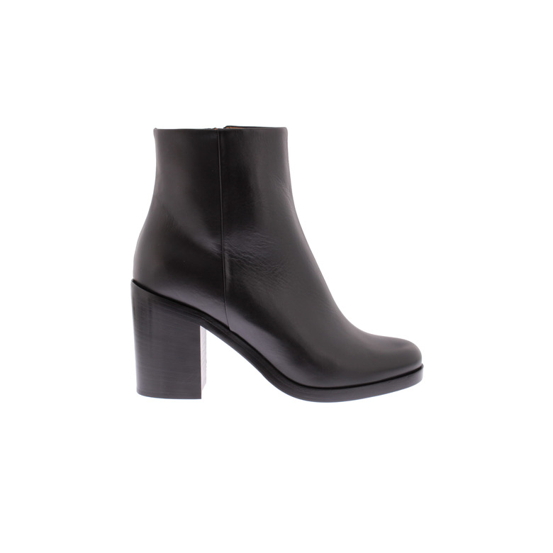 Atelier Content ankle boots black