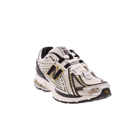 New Balance sneakers silver