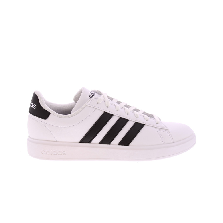 Adidas sneakers white