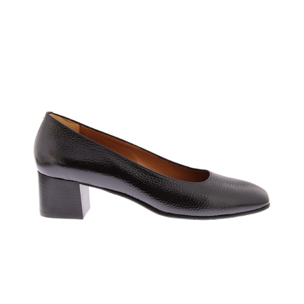 Voltan pumps black