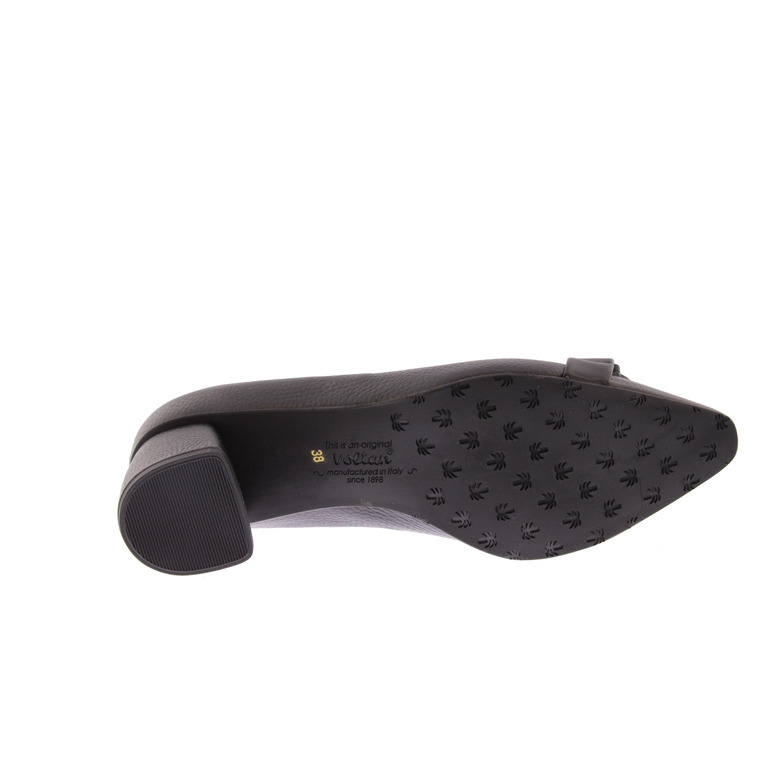 Voltan pumps black 5