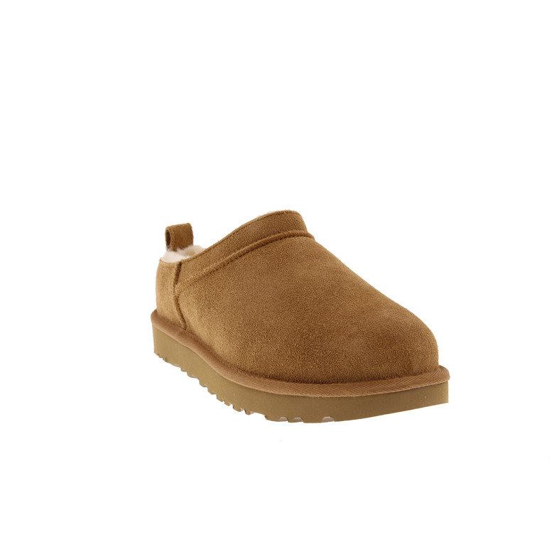 Ugg slip-ons camel 2