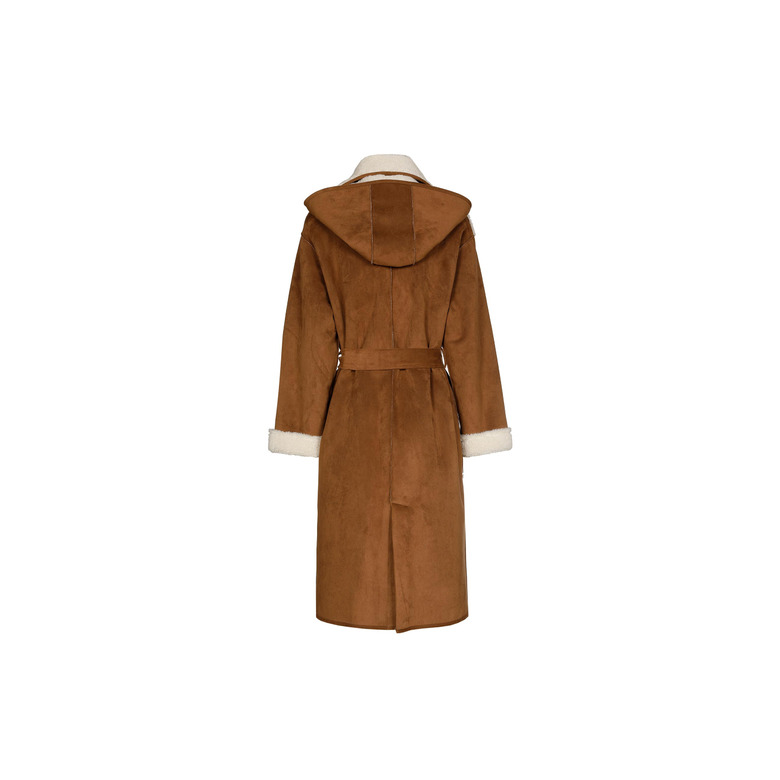 Caroline Biss mantel cognac 2