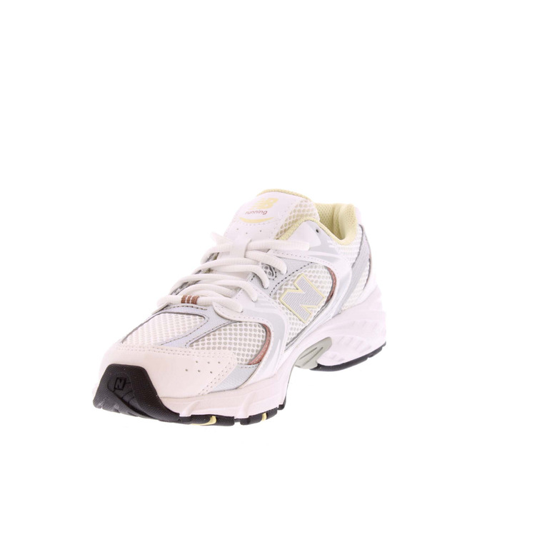 New Balance sneakers wit 3