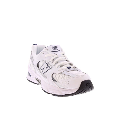 New Balance sneakers wit
