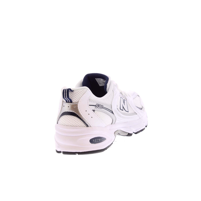 New Balance sneakers wit 4