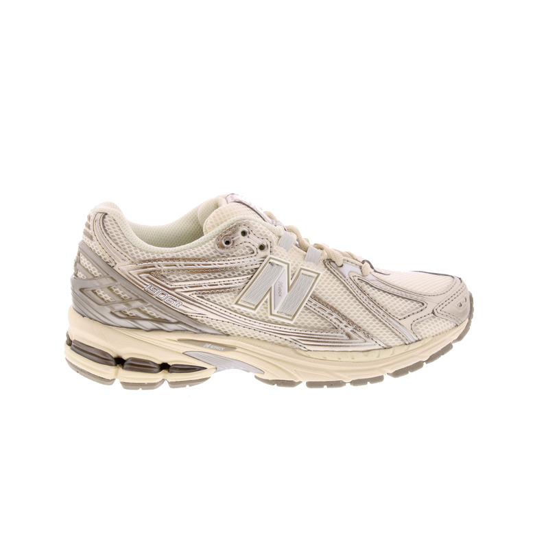 New Balance sneakers ecru