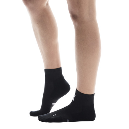 On Running socks black