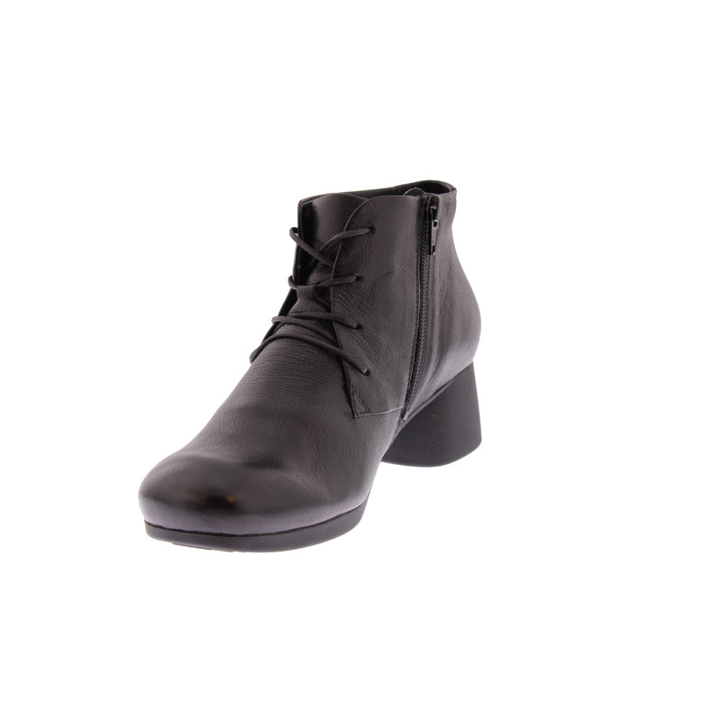 Think! ankle boots black 3