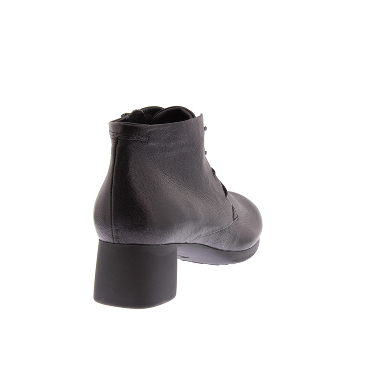 Think! ankle boots black 4