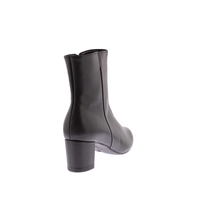 Gabor ankle boots black 4