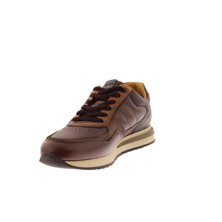 Ambitious sneakers bruin 3