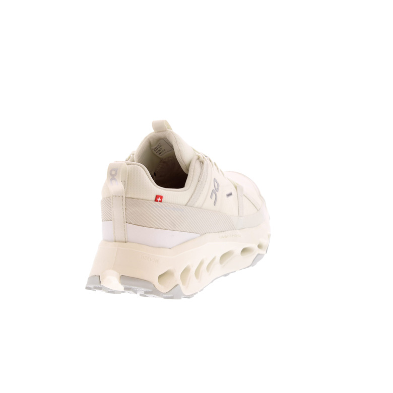 On Running sneakers weiss 4