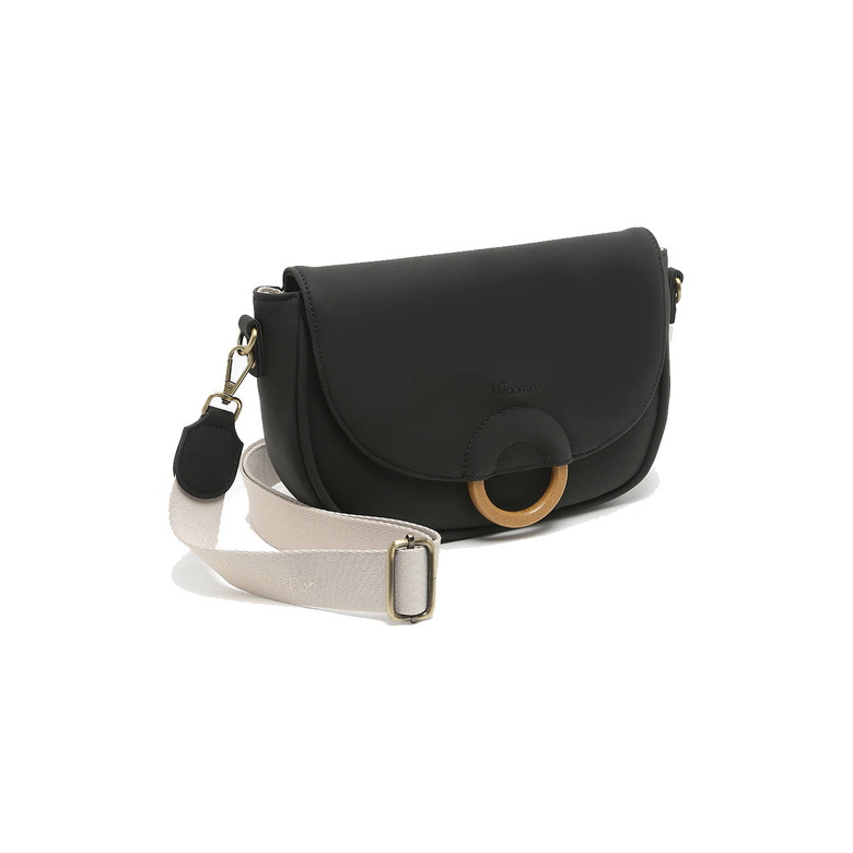 Woomen Vegan crossbody black 2