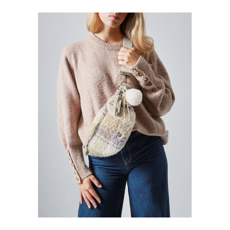 Woomen Vegan crossbody violet 4
