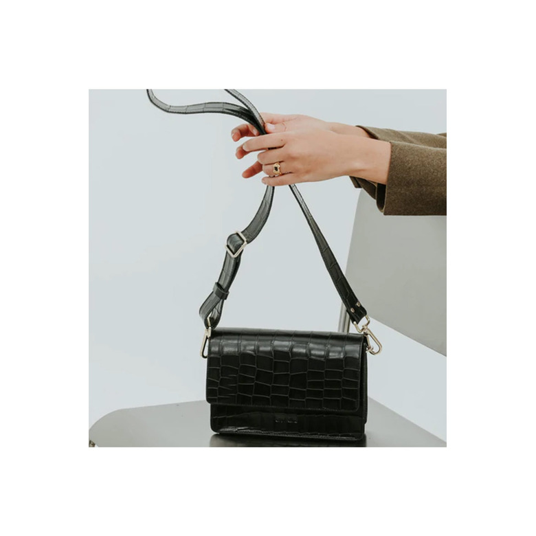 Ann Kurz crossbody black 3