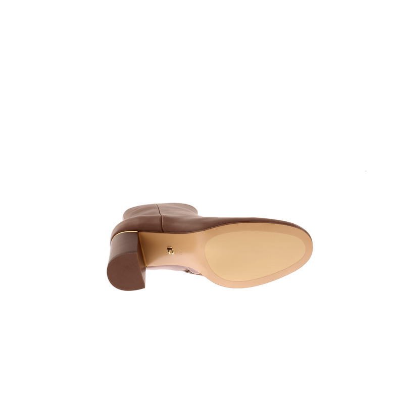 Lola Cruz ankle boots cognac 5