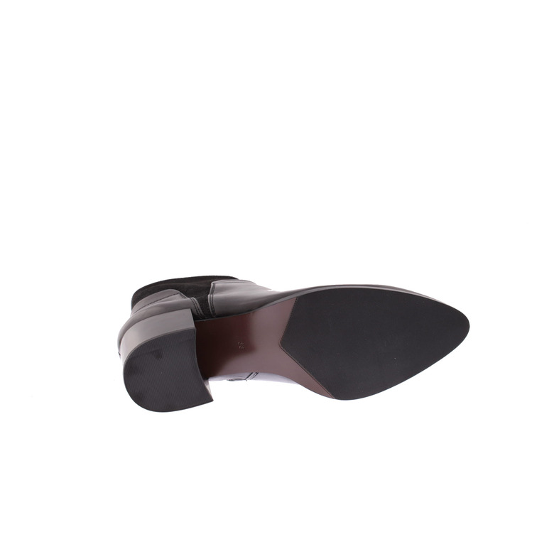 Regarde Le Ciel ankle boots black 5