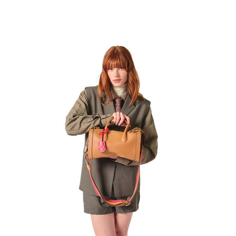 Lancel handbag camel 4
