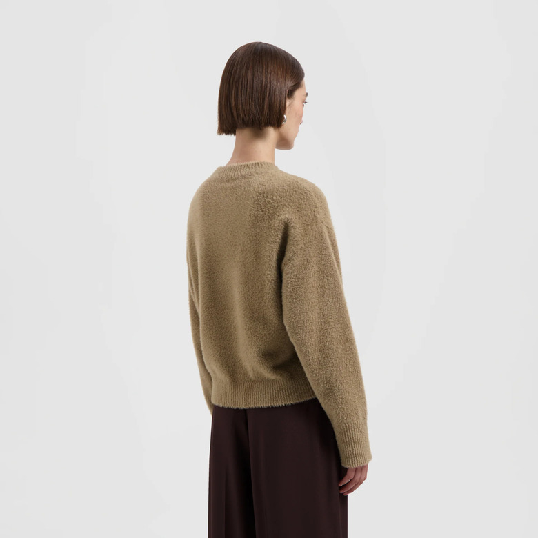 Olaf Hussein trui camel 3